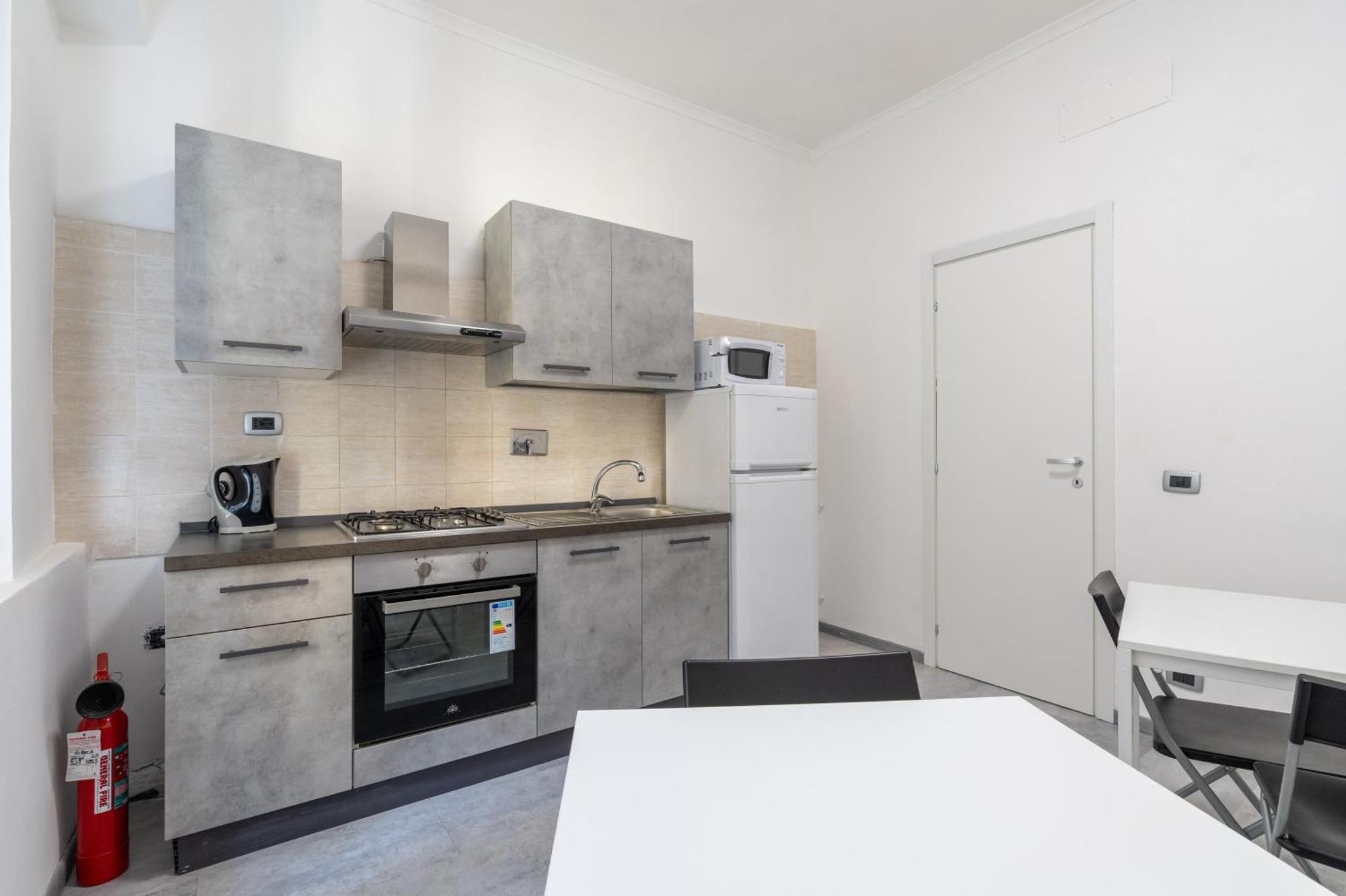 Amazing Apartment Near To Colosseo And Subway Roma Exterior foto
